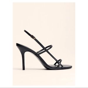 New! Reformation Isabelle sandal heel